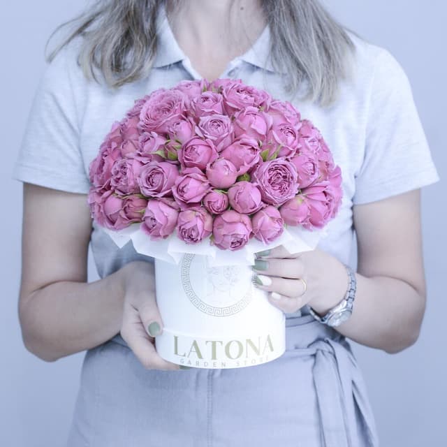 Flowers in a Box "Selene" with pink Peony Roses