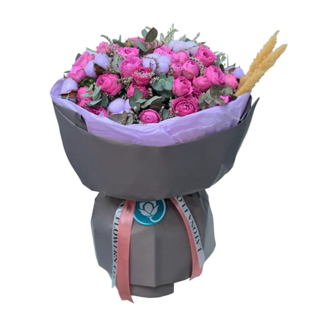 Bouquet ‹BIG MISTY DREAM› with peony roses and cotton